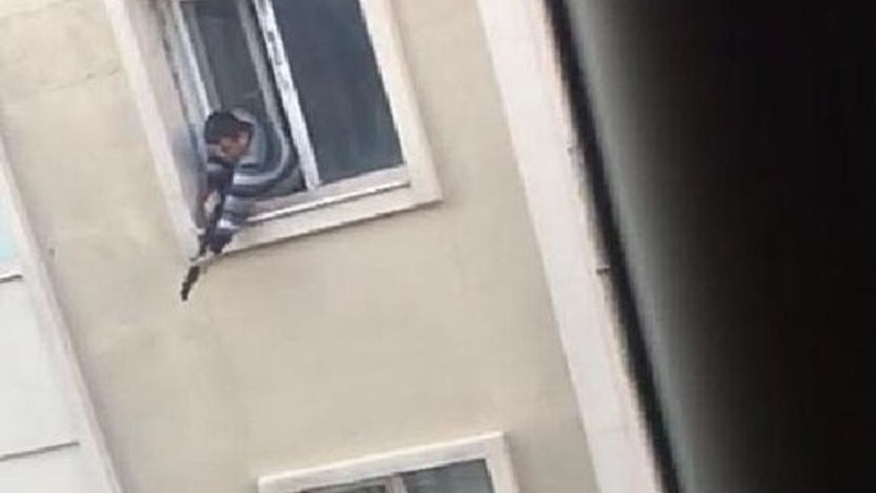 Buca'da dehşet anları. 13 saat sonra ikna edildi