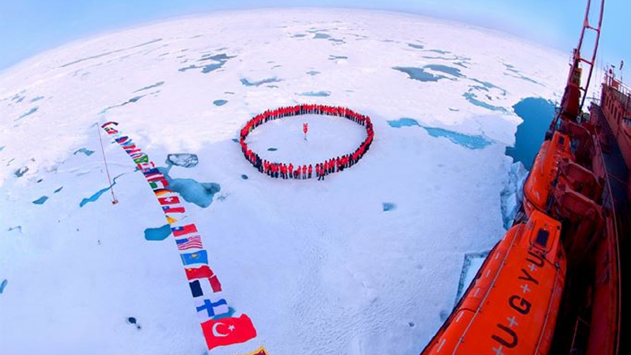 İEÜ rotayı Kuzey Kutbu'na çevirdi