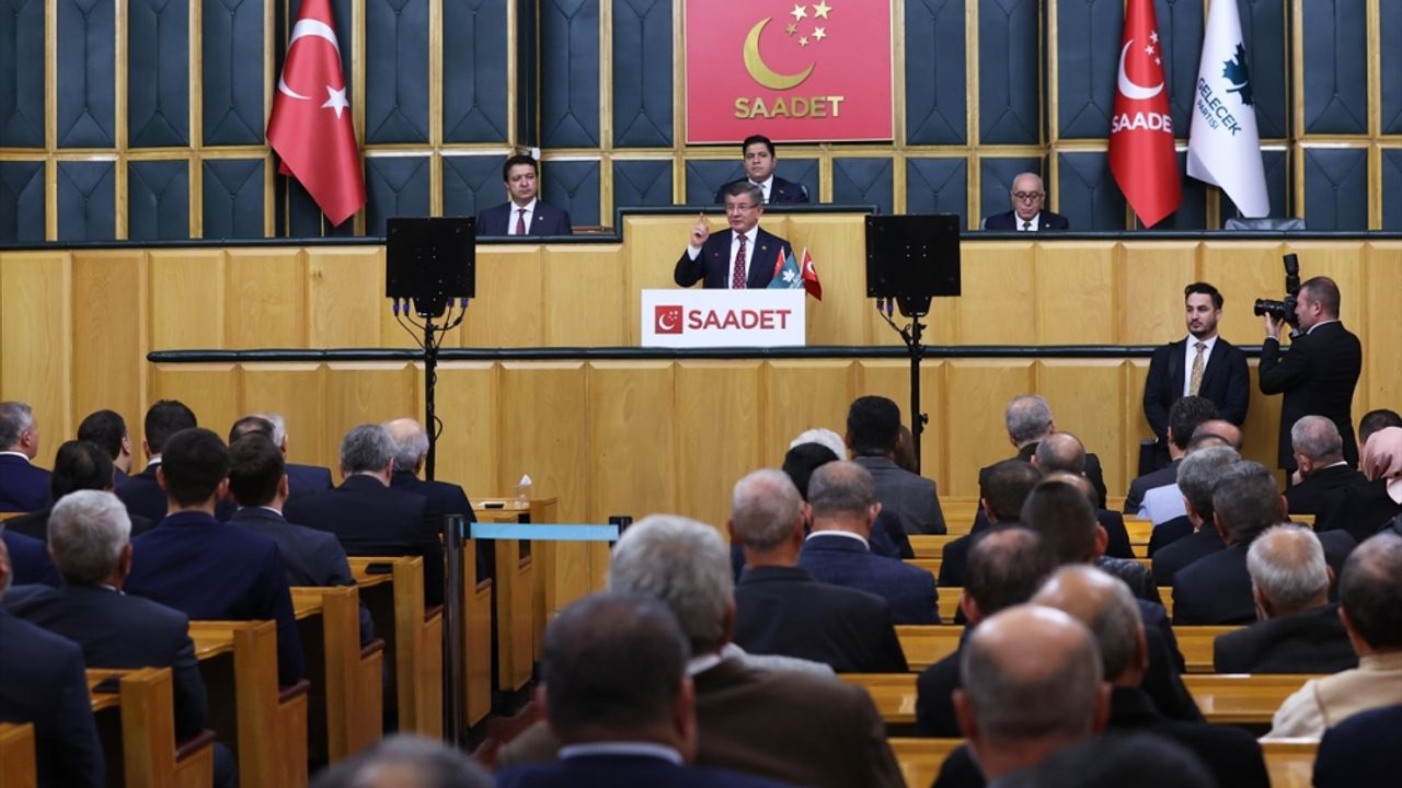 Davutoğlu: Ne yasada var ne teamülde