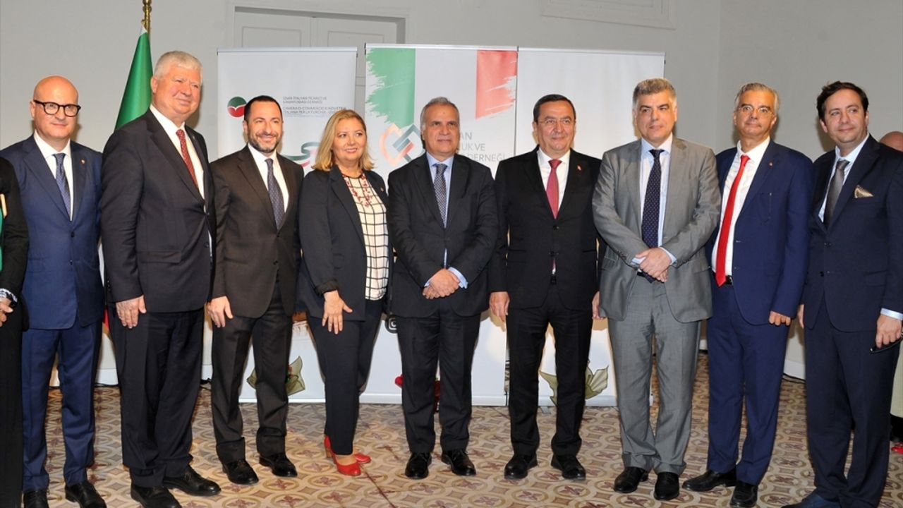 İzmir'de restorasyonu tamamlanan İtalya Evi törenle açıldı