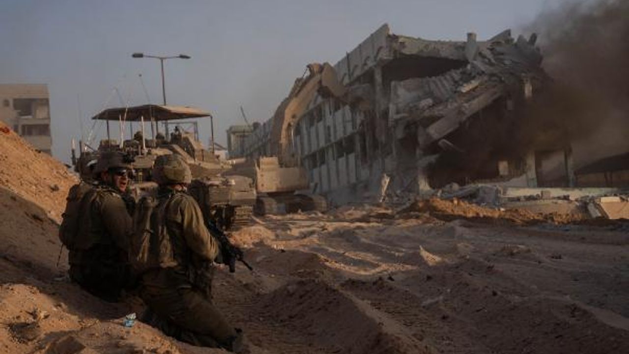 İsrail: Hamas’ın silah deposu vuruldu 