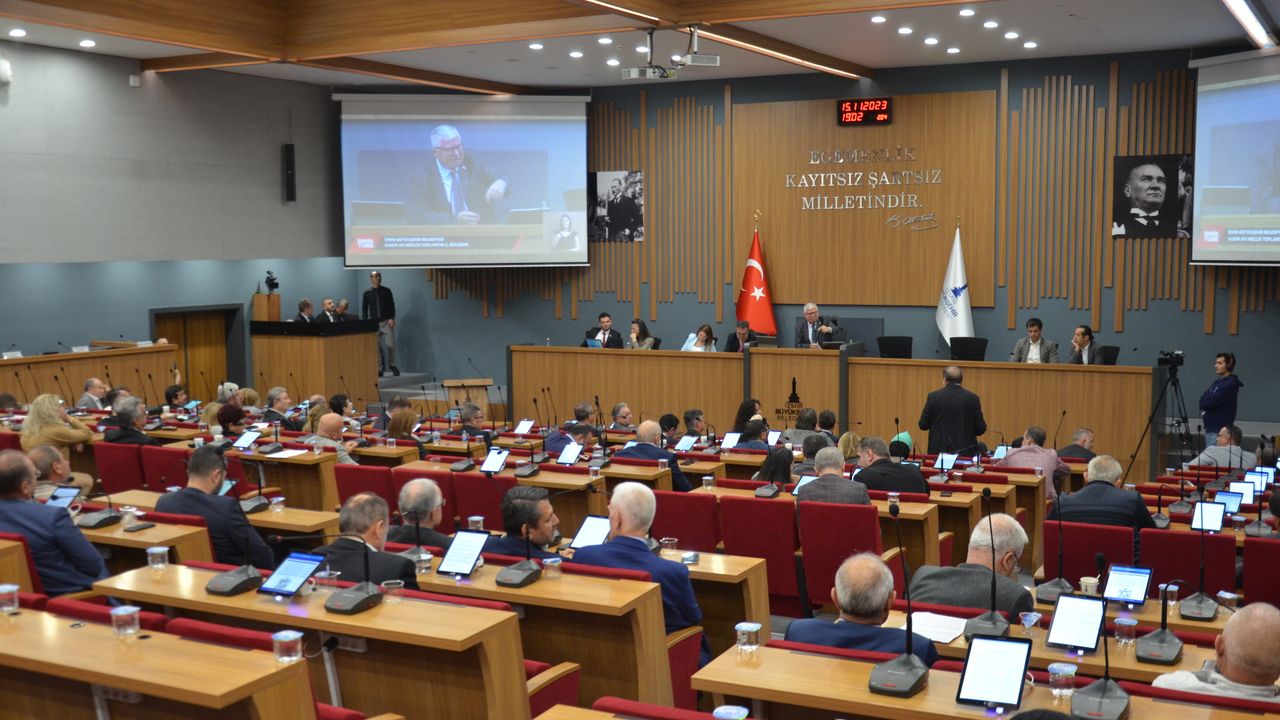 İzmir Meclisi'nde "Buca Cezaevi alanı" tartışması 