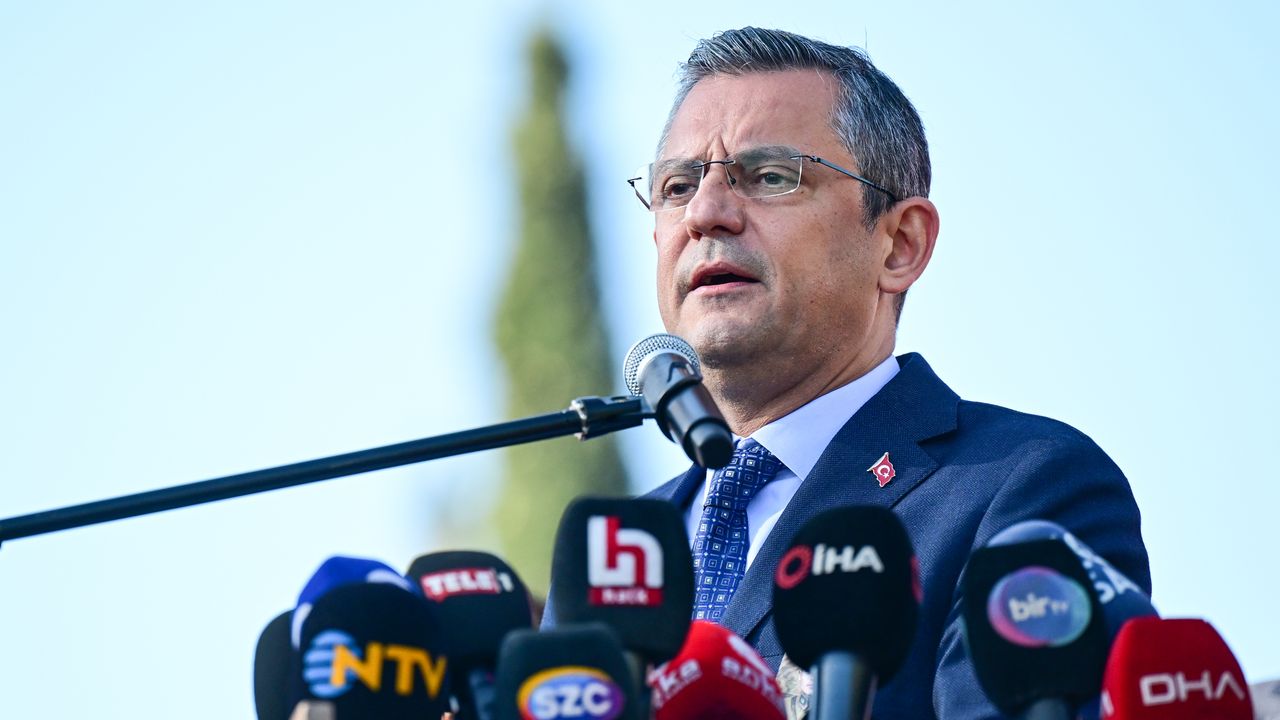 CHP Genel Başkanı Özel: Babamızın oğlu olsa aday göstermiyoruz