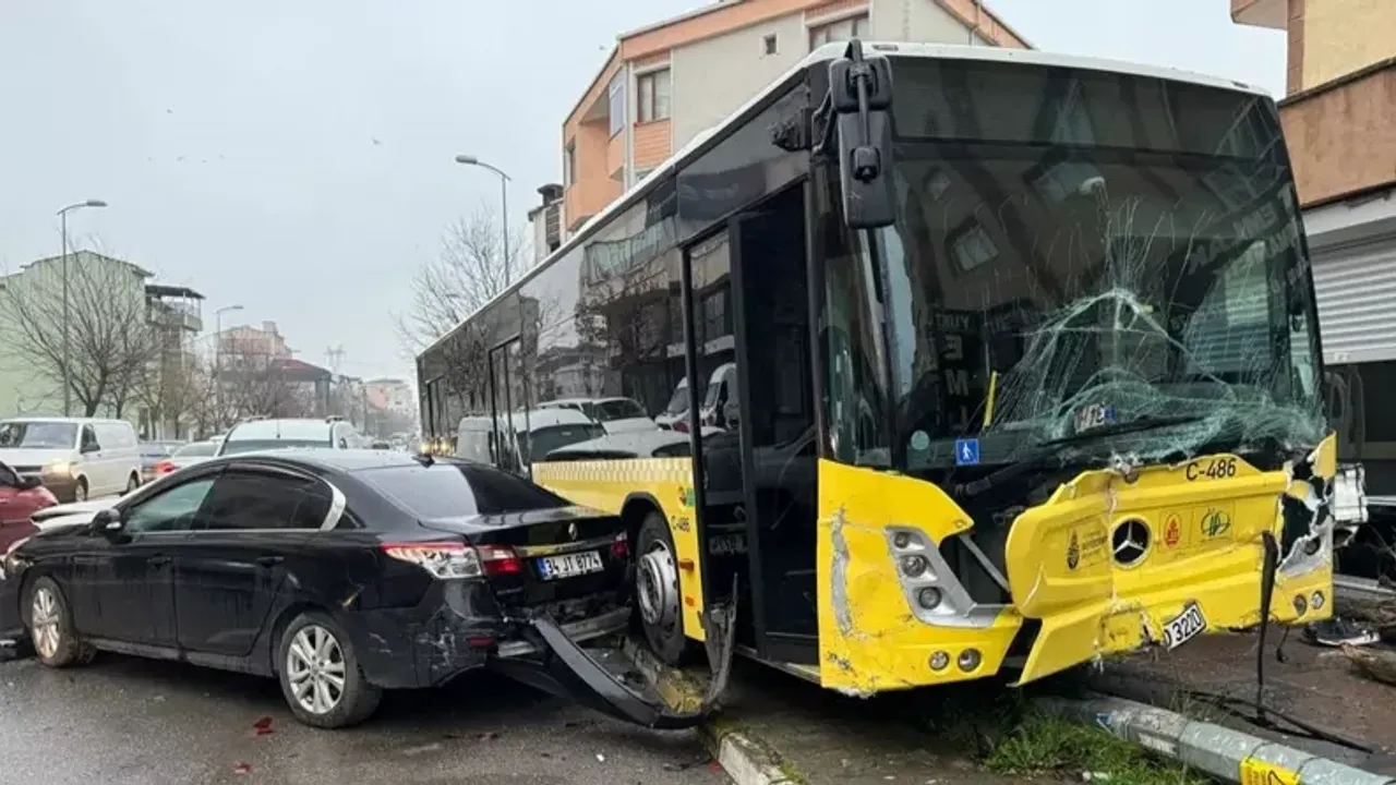 Yine İstabul yine özel halk otobüsü kazası