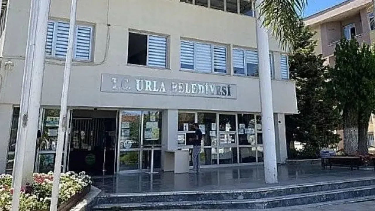 Urla Belediyesi Bademler’de 410 milyon TL’lik satışa çıkıyor