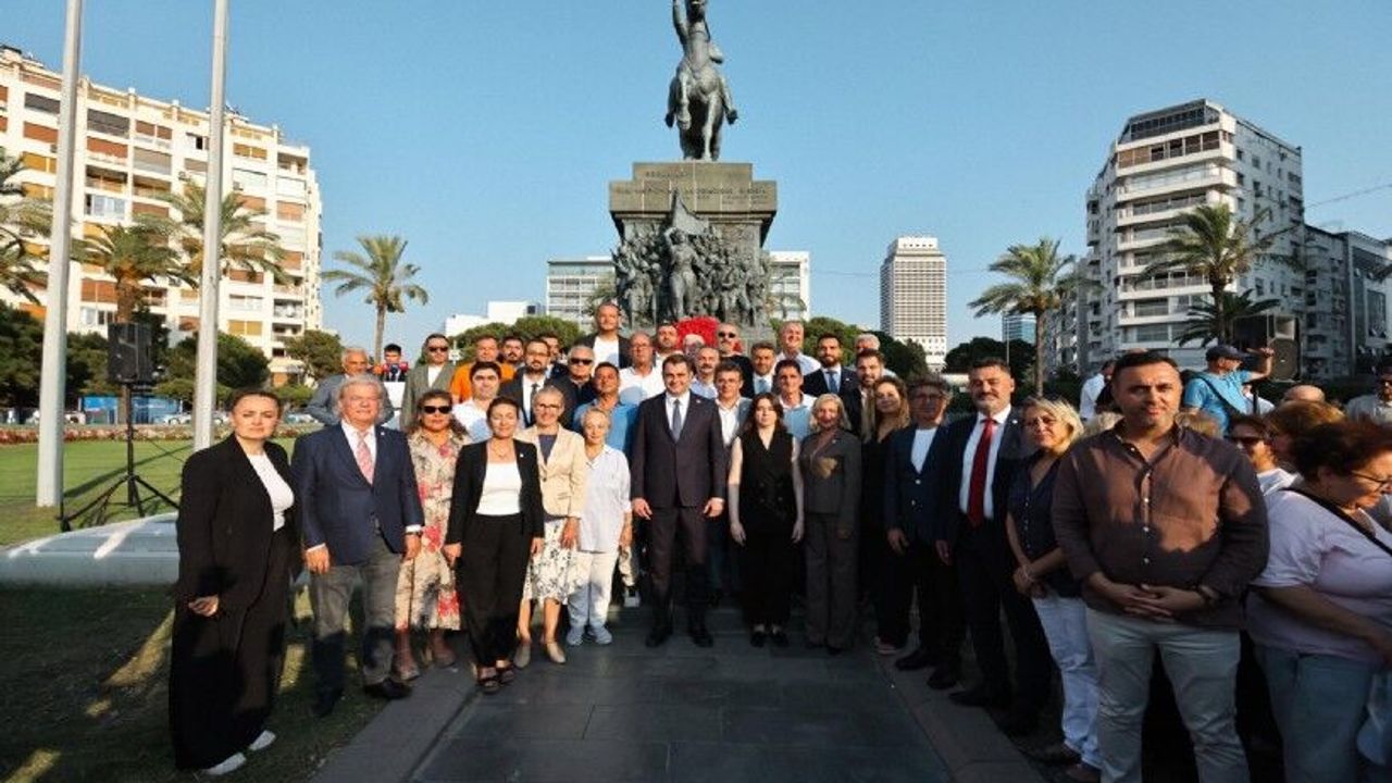 YENİ Parti İzmir’in kurucu yönetimi açıklandı