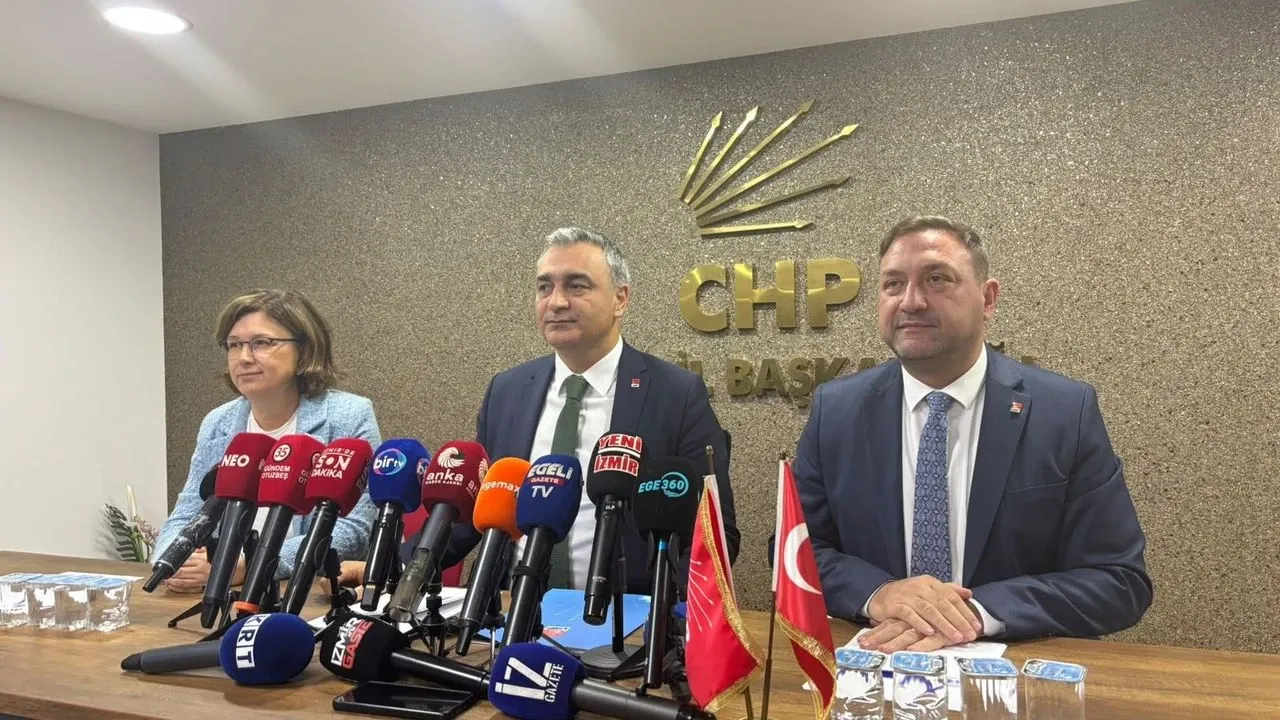 Konyaaltı Belediye Başkanı Cem Kotan, Yeni Parti'ye Geçti