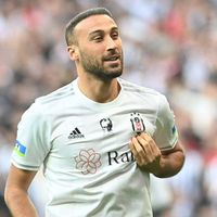 Cenk Tosun kimdir?