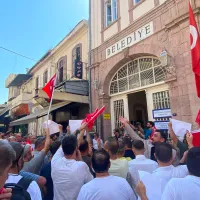 İZMİR