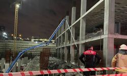 İnşaata çökme oldu, 5 işçi göçük altında kaldı