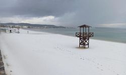 Çeşme’de Nisan ayında karla karışık dolu ve fırtına