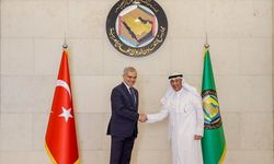 Dışişleri Bakan Yardımcısı Akçapar Riyad'da KİK Genel Sekreteri ile görüştü