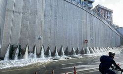İstanbul'da isale hattına verilen zarar, tramvay seferlerini aksattı