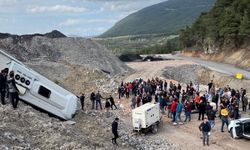 Maden işçilerini taşıyan servis devrildi, 9 yaralı