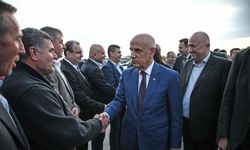 Tarım ve Orman Bakanı Kirişci, Çanakkale'de ayçiçeği tohumu dağıtımına katıldı