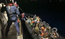İzmir açıklarında 90 düzensiz göçmen kurtarıldı, 123 göçmen yakalandı