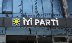 İYİ Parti İzmir’de deprem; genel merkez düğmeye bastı
