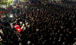 CHP Lideri Özel'e Manisa'da şehit cenazesinde protesto