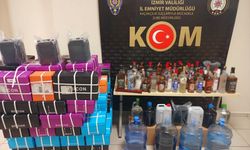 İzmir'de 3,7 ton etil alkol ele geçirildi