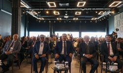 "Denizüstü Rüzgar Enerjisi Türkiye Yol Haritası" İzmir'de tanıtıldı