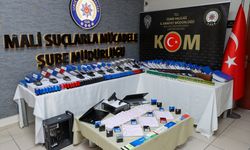 İzmir merkezli "naylon fatura" operasyonunda 17 şüpheli yakalandı