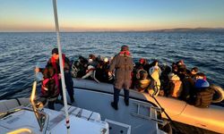 İzmir'de 60 düzensiz göçmen yakalandı
