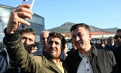 AK Parti İzmir Büyükşehir Belediye Başkan adayı Hamza Dağ, seçim çalışmalarını Aliağa ve Yeni Foça'da sürdürdü