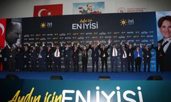 Akşener, Aydın'da belediye başkan adaylarını tanıttı
