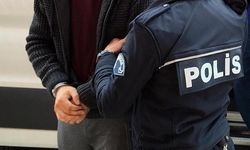 İzmir'de 44 yıl hapis cezasıyla aranan dolandırıcı yakalandı