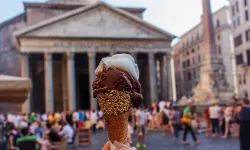 Milano'da Gece Yarısından Sonra Dondurmanız Elinizde Kalabilir! Dondurma ve Pizza Yasak mı Oluyor?