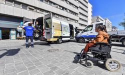 İzmir Büyükşehir Belediyesi'nden ‘Engelsiz Yaşam’ İçin Yol Yardım Desteği