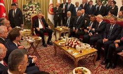 Cumhurbaşkanı Erdoğan, CHP Lideri Özgür Özel İle TBMM'de Görüştü
