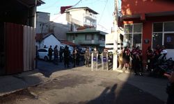 İzmir'deki Silahlı Cinayette Aranan Oğullar Gözaltına Alındı