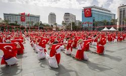 İzmir'de 23 Nisan Kutlamaları | Kentin Dört Bir Yanında Şenlik Olacak!
