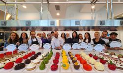 Karşıyaka'da Pasta Tutkunları İçin Özel Eğitimler Başladı