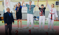 Taekwondo Yıldızlar İzmir İl Şampiyonası'nda Foça Rüzgarı