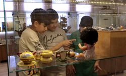 Konak Belediyesi’nin müzeleri 23 Nisan’da çocukların ilgi odağı oldu