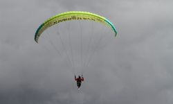 Uşak'ta yamaç paraşütü yarışması