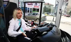 Denizli'nin ilk kadın halk otobüsü şoförü!