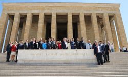 Başkan Mehmet Ertaş Anıtkabir'de