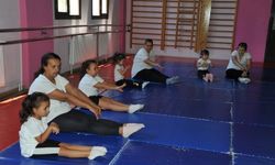 Anne-Çocuk jimnastiğiyle aile iletişimi güçleniyor