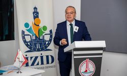 İZİD Başkanı Sungur | Cemil Tugay İzmir için büyük bir şans