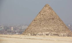 Gize Piramitleri altında gizemli yapılar keşfedildi!