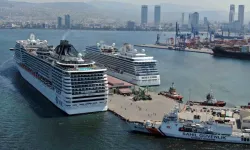 İzmir Limanı 2 Kruvaziyer gemisine ev sahipliği yaptı
