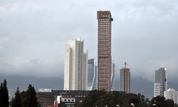 İzmir'in en yüksek kulesi kaç metre?