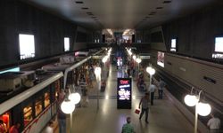 Konak Metro İstasyonunda İntihar Girişimi | Seferlerde Gecikme Yaşanıyor