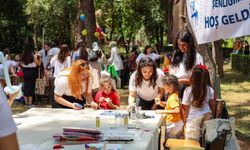 DEÜ'de ilk kez düzenlenen 'Çocuk Oyunları Şenliği'nde 500 kitap bağışlandı