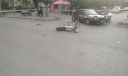 Afyonkarahisar'da otomobil ile motosiklet çarpıştı, 2 kişi yaralandı