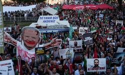 Beyazıt Meydanı'ndan Ayasofya'ya Filistin'e destek yürüyüşü
