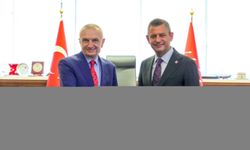 CHP Genel Başkanı Özel, eski Arnavutluk Cumhurbaşkanı Meta ile görüştü